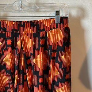 Large LulaRoe Madison skirt